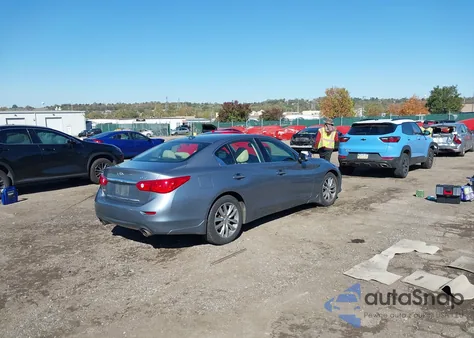 2014 Infiniti Q50 Premium z USA, uszkodzony, nr VIN JN1BV7AR1EM696385